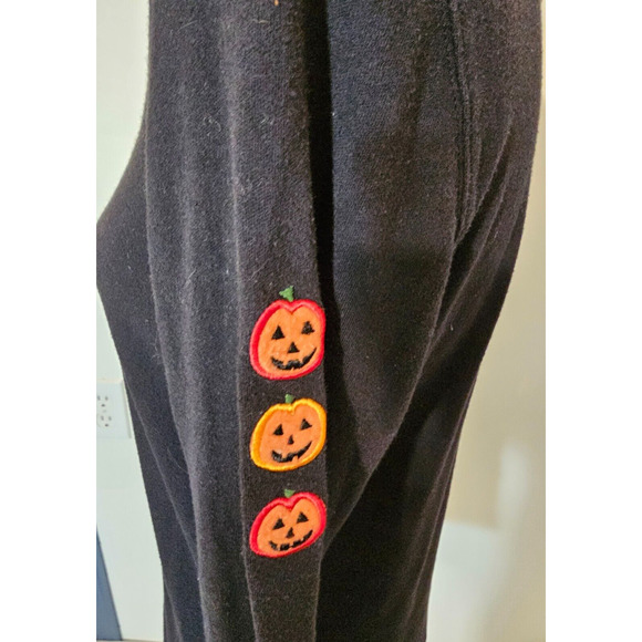 Designers Originals Studio Treat Womens Black Halloween Shirt Witch Moon PM - Picture 3 of 4